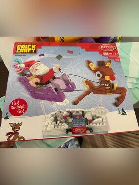 Santa & Rudolph Sleigh Building Set